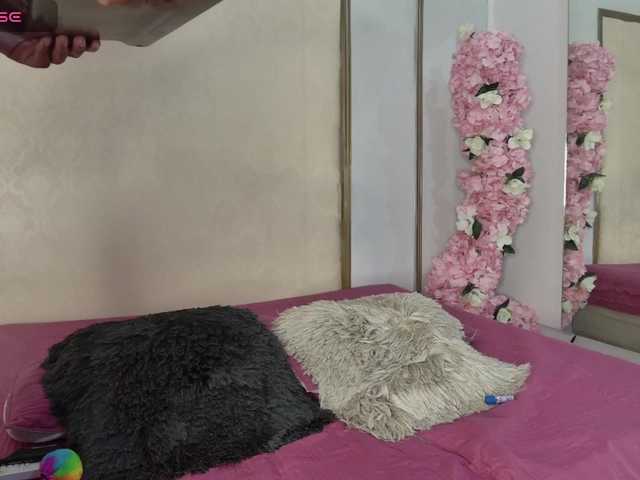 Roxxana-queen live cam on BongaCams