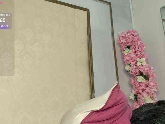 Roxxana-queen webcam