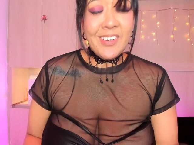 Vicky-Ruiz live cam preview