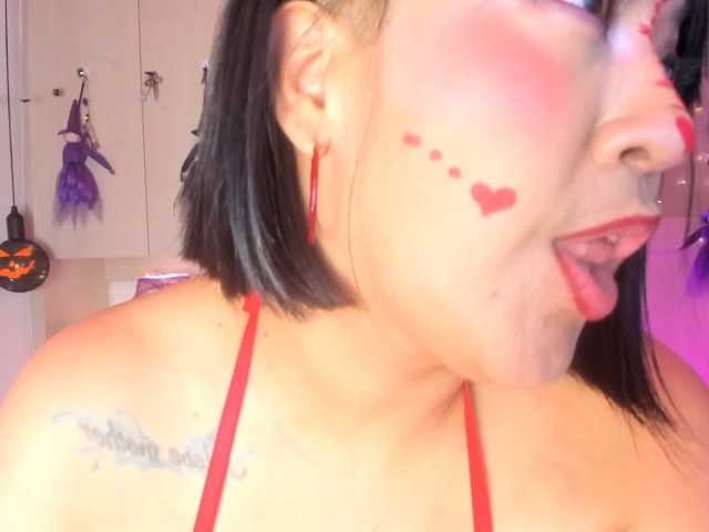 Vicky-Ruiz live cam on BongaCams