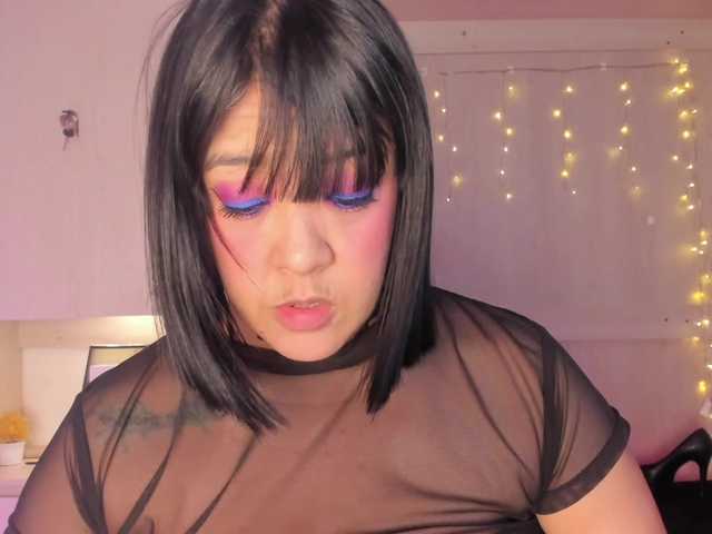 Vicky-Ruiz live cam preview