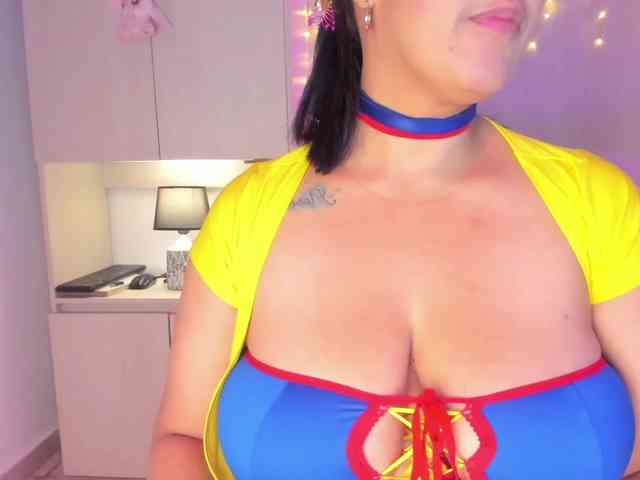 Vicky-Ruiz webcam