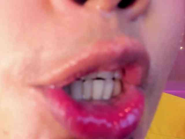 Vicky-Ruiz webcam