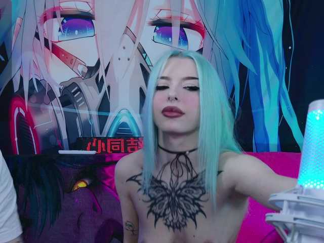 Aurora-Natsuki live webcam show