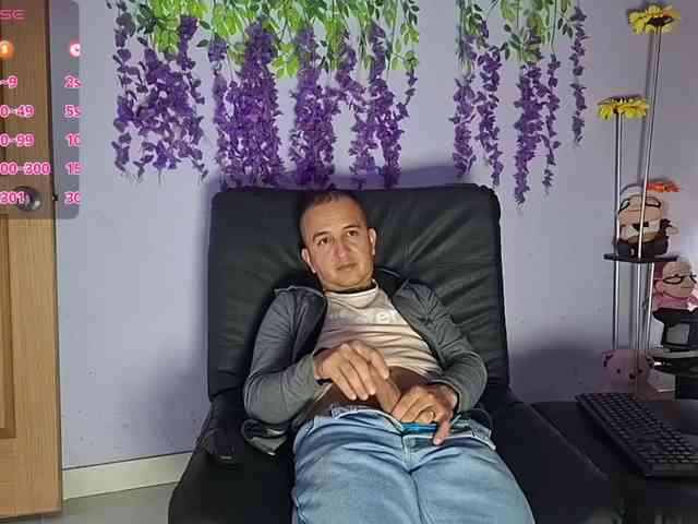 Yazfore Sex Cam Show