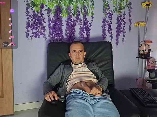 Yazfore Sex Cam Show