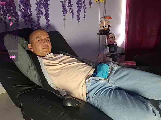 Yazfore Sex Cam Show