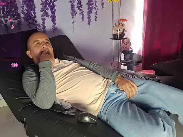 Yazfore Sex Cam Show