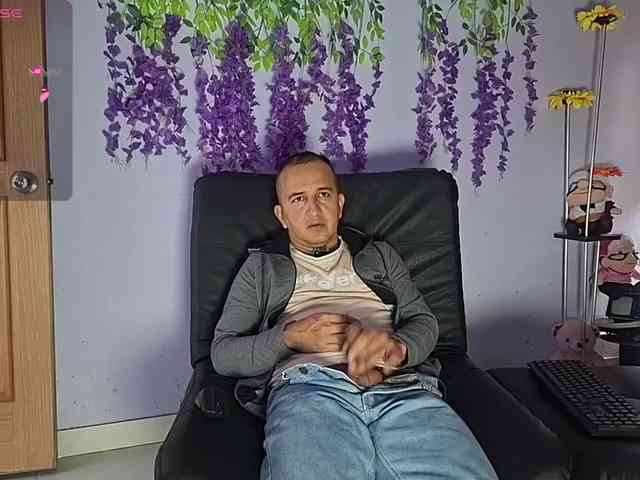 Yazfore Sex Cam Show