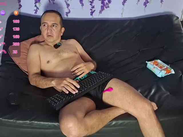 Yazfore Live Webcam on BongaCams