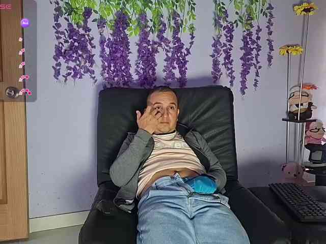 Yazfore Sex Cam Show