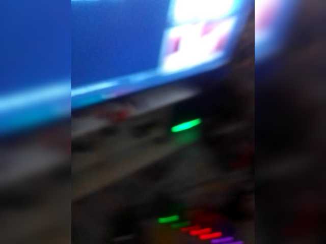 Yana2000's BongaCams show and profile