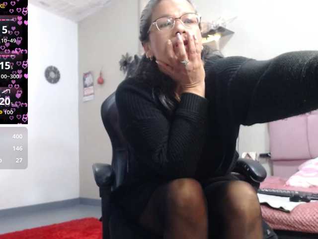 SolVegaa, live now on BongaCams