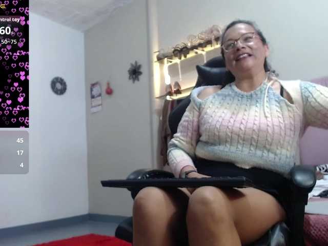 SolVegaa live webcam show