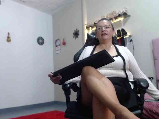Solvegaa's cam show statistics and live stream