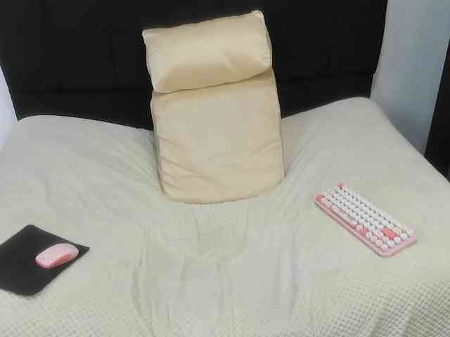 louise-Mikk webcam