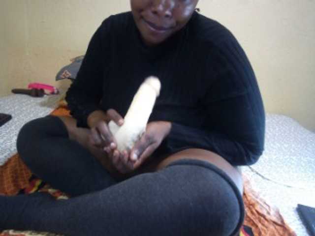 Thicksoraya live cam on BongaCams
