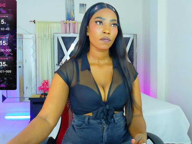 talianapalacios live cam on BongaCams