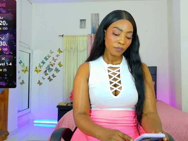 talianapalacios live cam on BongaCams