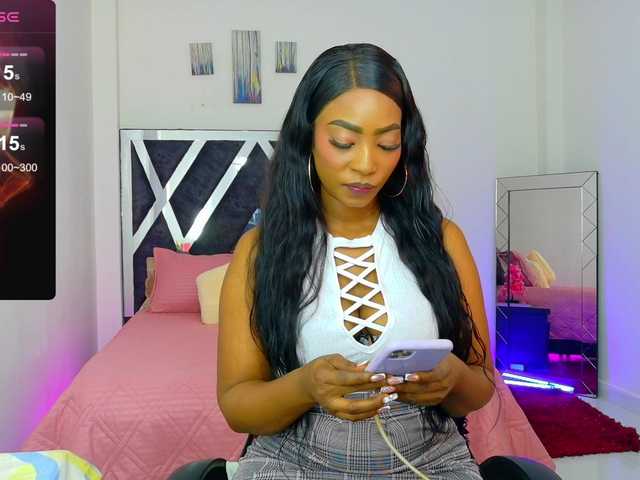 talianapalacios live cam on BongaCams
