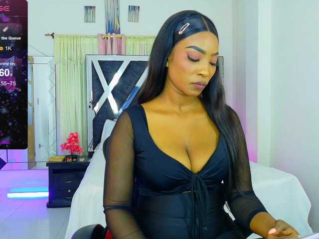 talianapalacios live cam on BongaCams