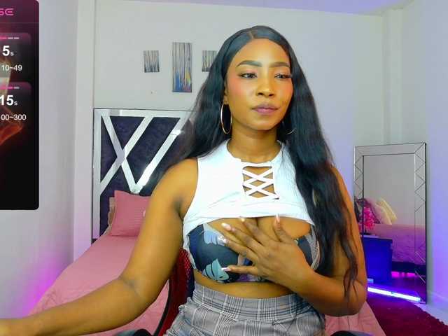 talianapalacios live cam on BongaCams