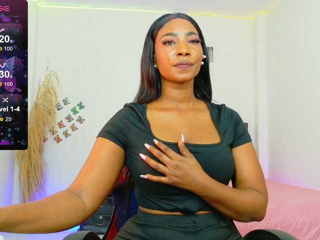 talianapalacios live cam on BongaCams