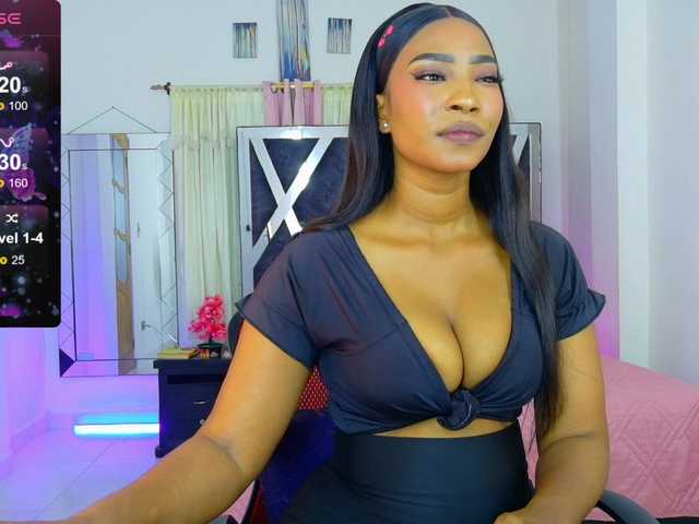 talianapalacios live cam on BongaCams