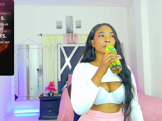 talianapalacios live cam on BongaCams