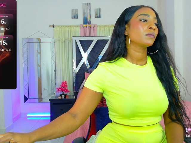 talianapalacios live cam on BongaCams