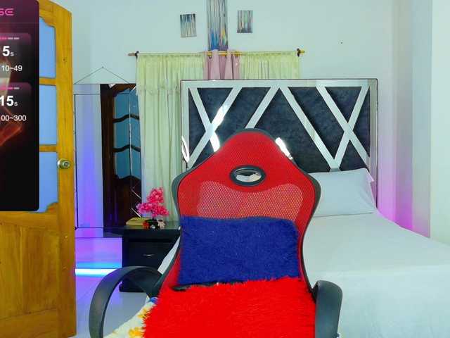 talianapalacios live webcam show