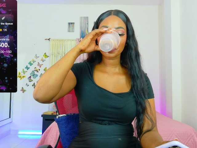 talianapalacios live cam on BongaCams