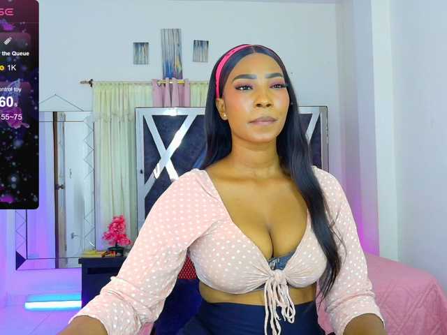 talianapalacios live cam on BongaCams