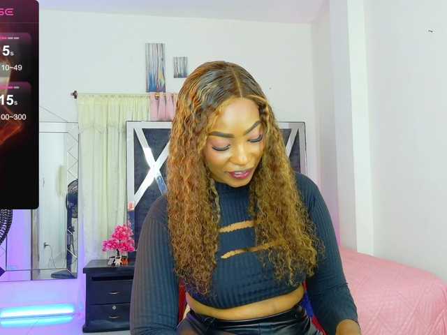 talianapalacios live cam on BongaCams