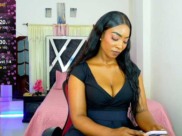 talianapalacios live cam on BongaCams