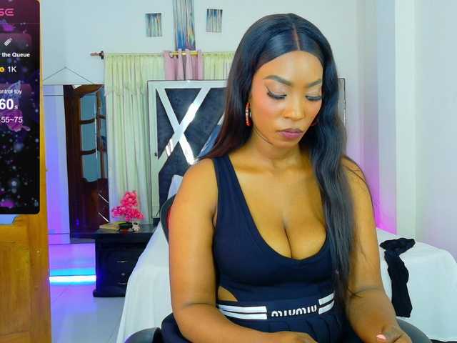 talianapalacios live cam on BongaCams