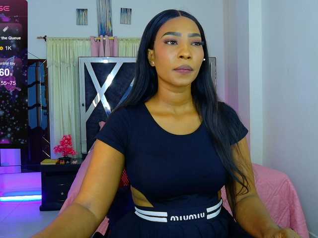 talianapalacios live cam on BongaCams