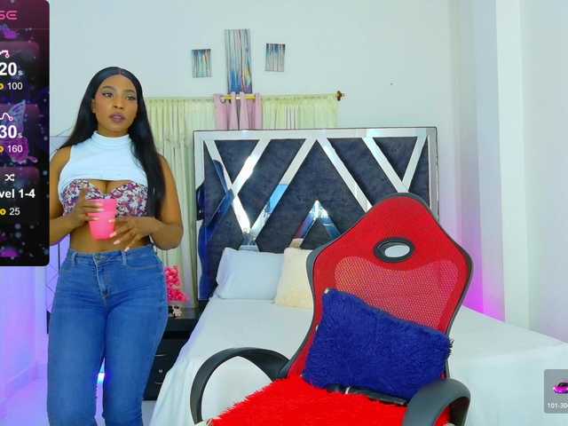 talianapalacios live cam on BongaCams