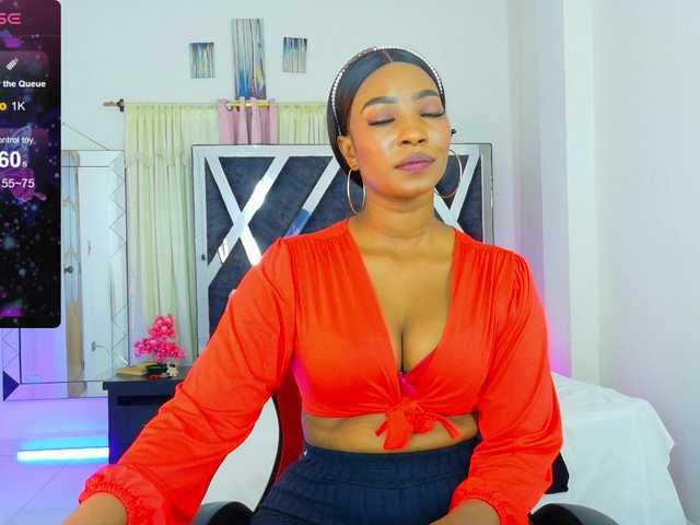 talianapalacios live cam on BongaCams
