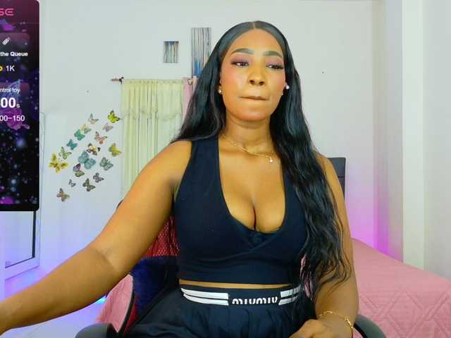 talianapalacios live cam preview