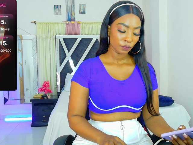 talianapalacios live webcam show