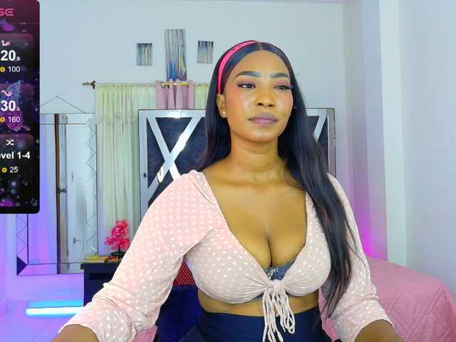 talianapalacios live cam on BongaCams