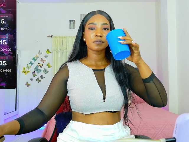 talianapalacios live cam on BongaCams