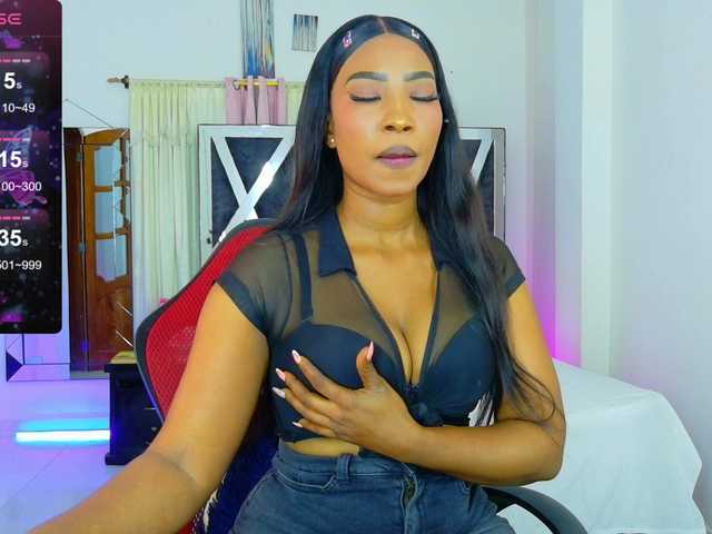 talianapalacios live cam on BongaCams