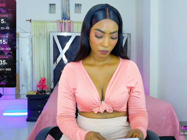 talianapalacios live cam on BongaCams
