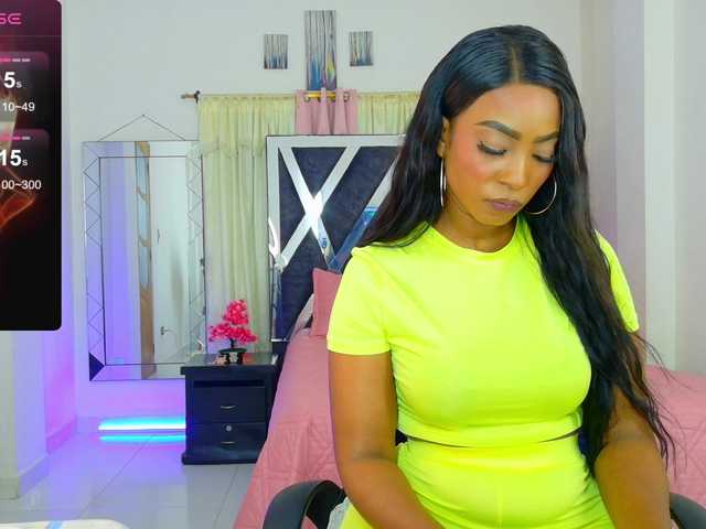 talianapalacios live cam on BongaCams