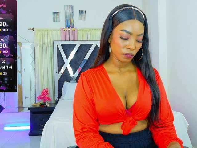 talianapalacios live cam on BongaCams