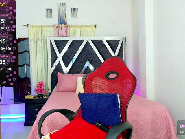 talianapalacios live cam on BongaCams