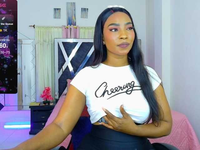 talianapalacios live cam on BongaCams