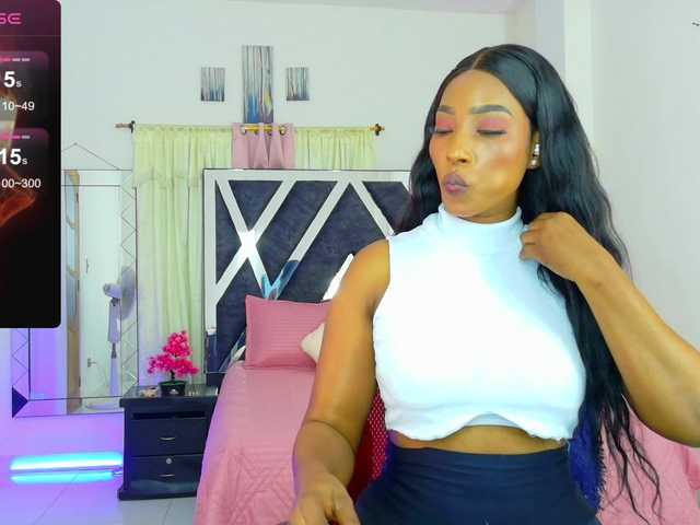 talianapalacios live cam on BongaCams